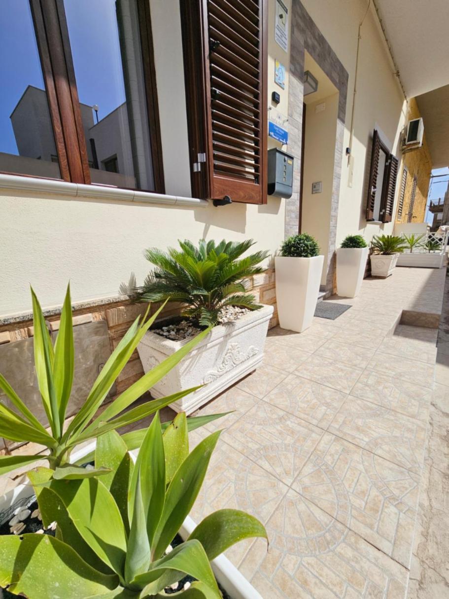 Perla Del Sud - Guest House LMP Kültér fotó